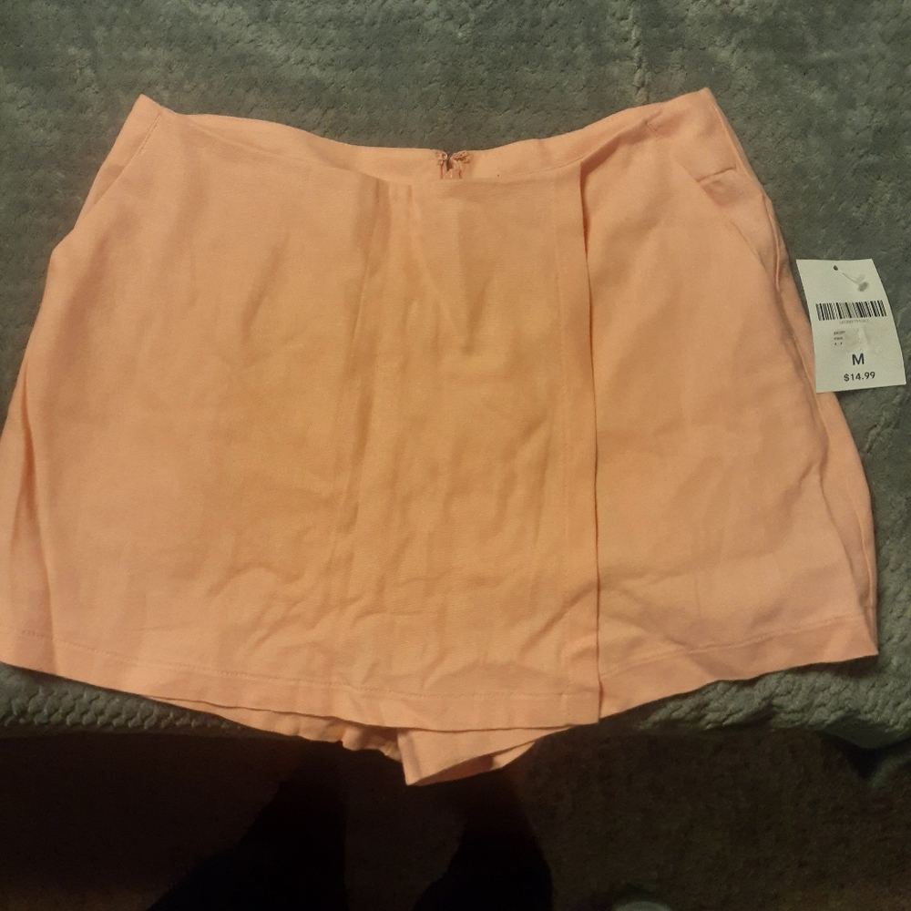Coral shorts/skirt NWT